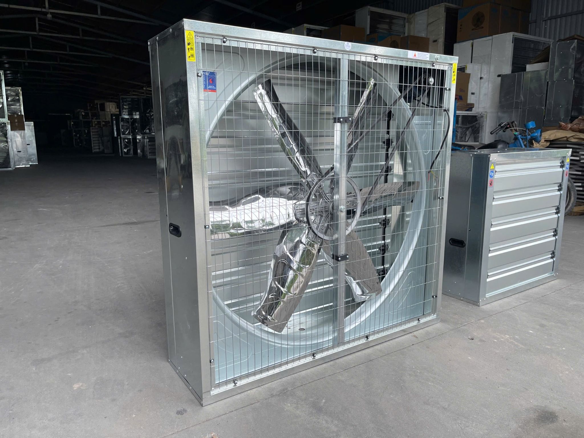 Quạt thông gió vuông Omysu BMF1380 (Vỏ-Vanh Tôn Kẽm, Cánh Inox, Chớp Kẽm) - HÀNG GIÁ RẺ