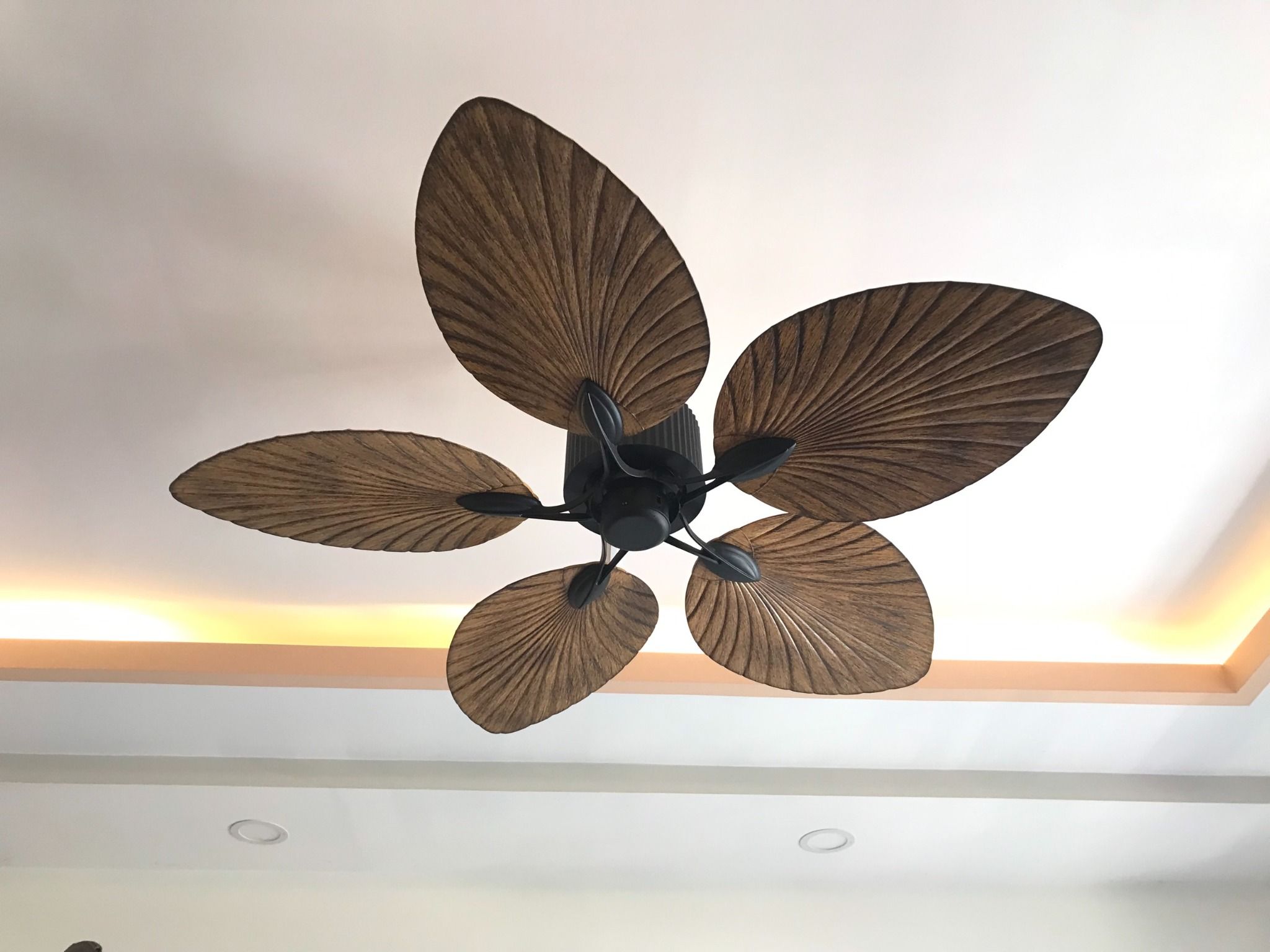 Quạt trần cánh lá cổ điển 52YY-709 - 1320mm