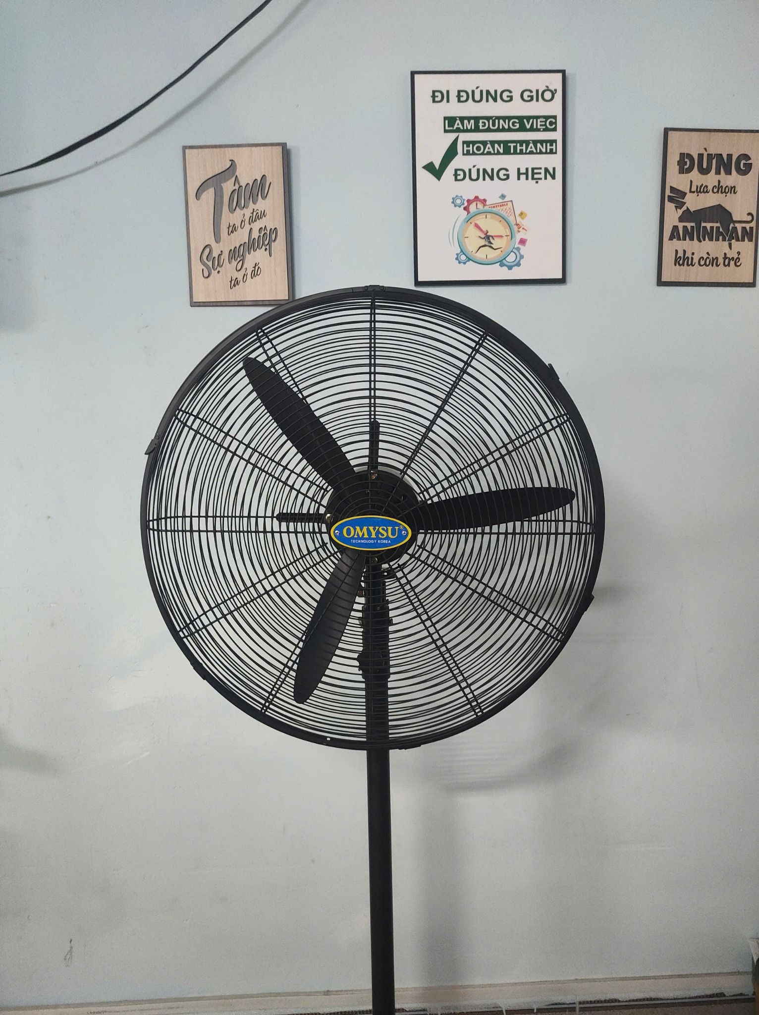 Quạt đứng công nghiệp Omysu OMS-600-190w