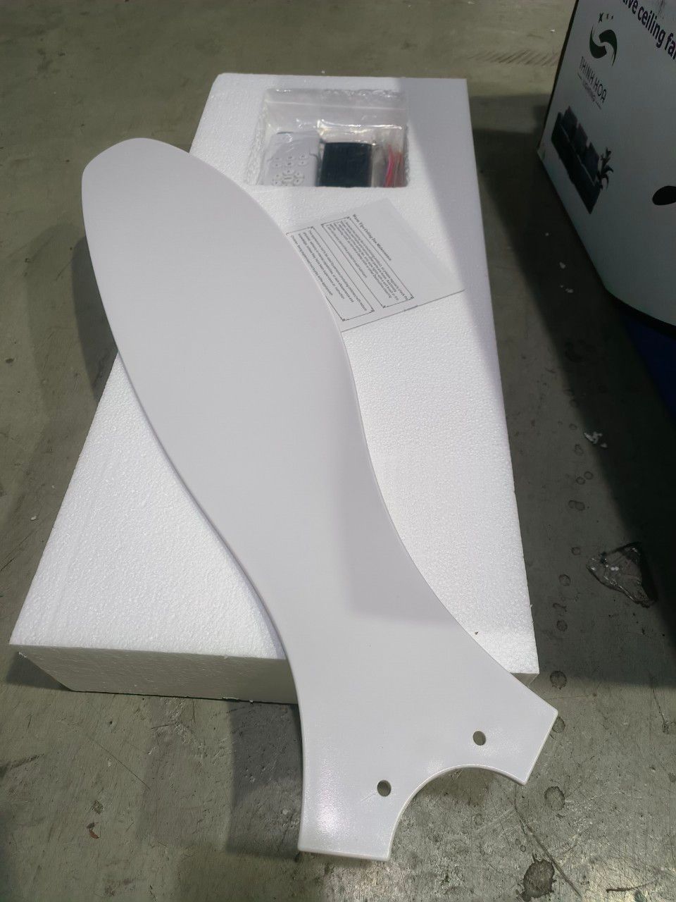 Quạt trần L896-WH/BR - 1320mm