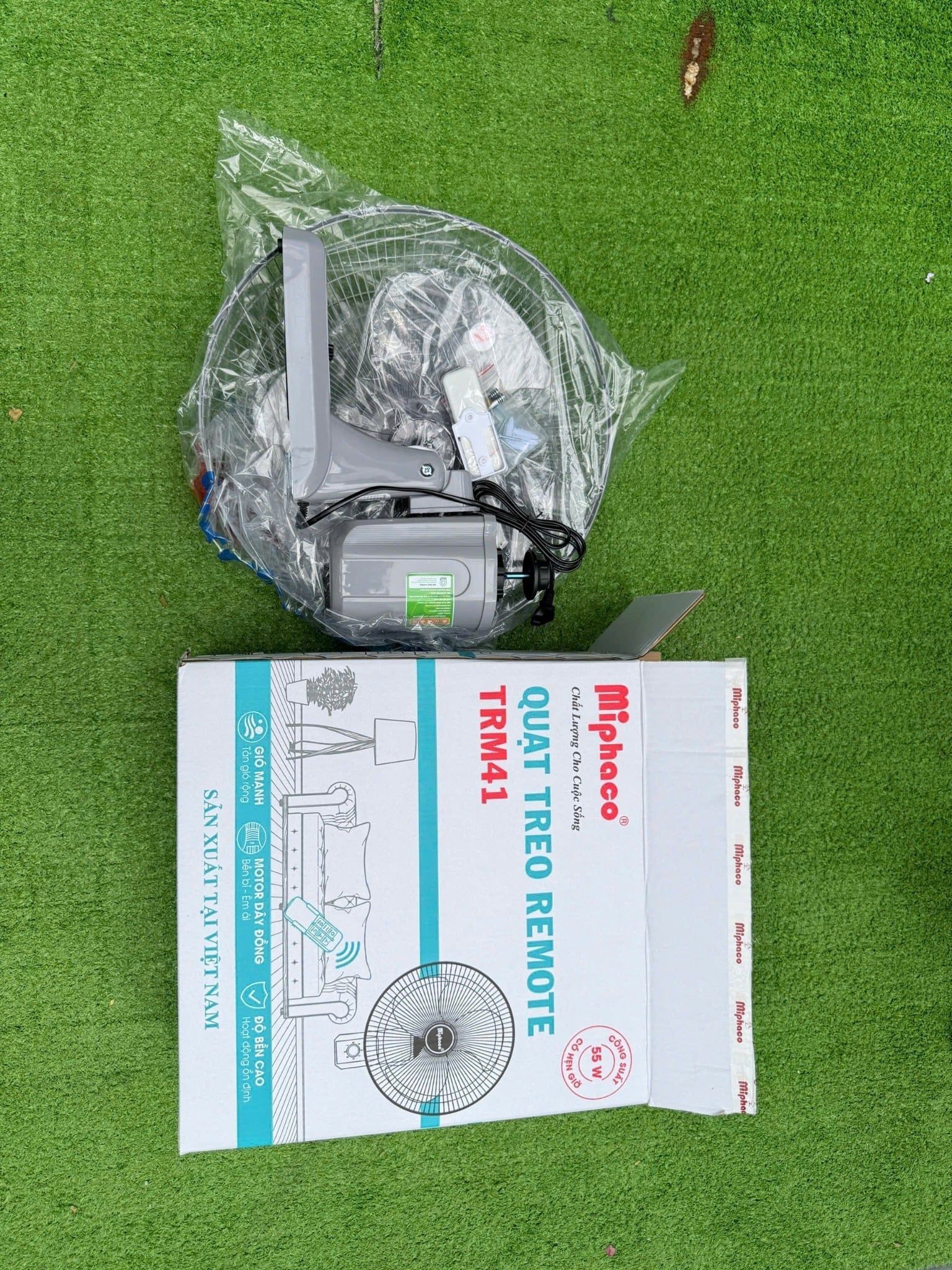 Quạt treo Miphaco TRM41 - có Remote - 50W