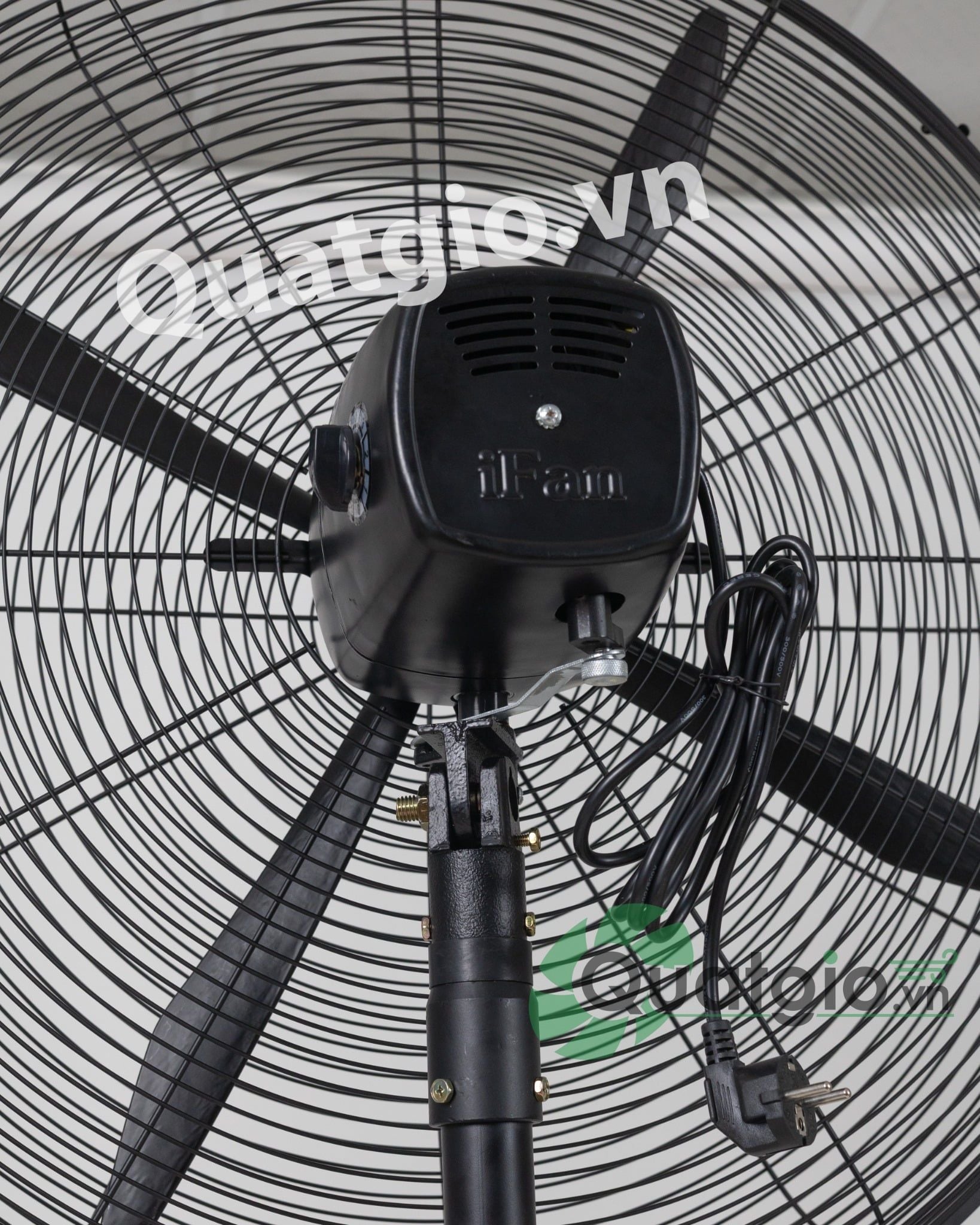 Quạt đứng công nghiệp IFAN NS-75-Plus 4 cánh - 250W