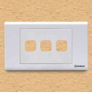Mặt 3 lỗ cho công tắc ổ cắm Sino S183/X dòng S18 màu trắng