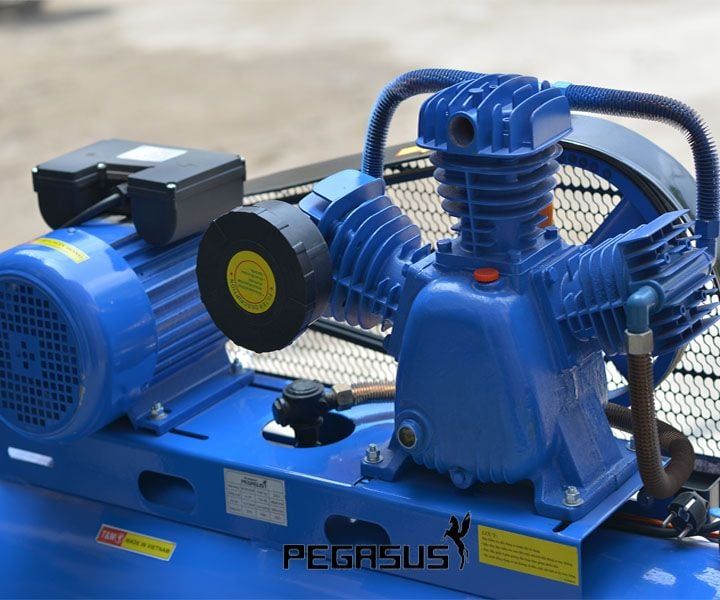 Máy nén khí dây đai Pegasus 4hp TM-W-0.36/8-180L (220V)