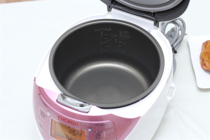 Nồi cơm điện tử Cuckoo CR-0631F 1.0L
