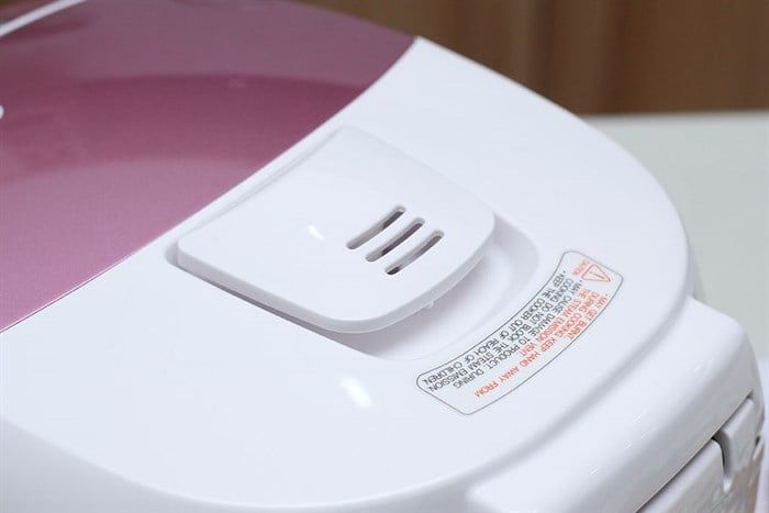 Nồi cơm điện tử Cuckoo CR-0631F 1.0L