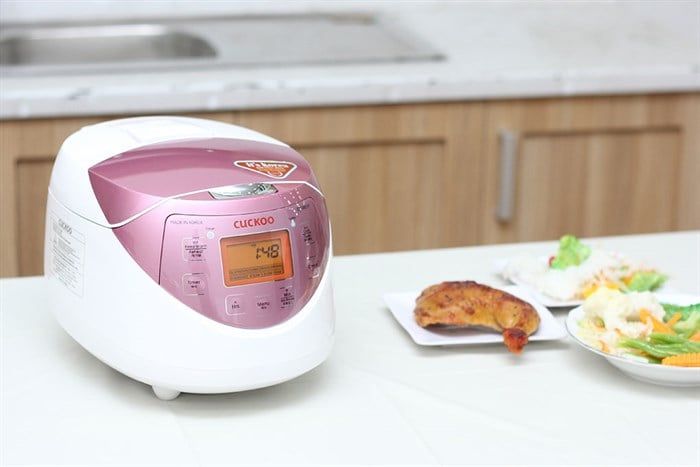 Nồi cơm điện tử Cuckoo CR-0631F 1.0L