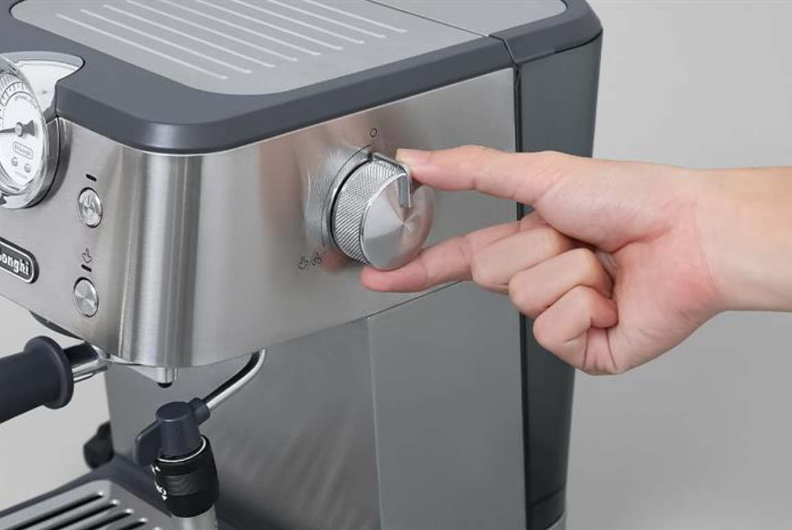 Máy pha cà phê Delonghi EM450.M
