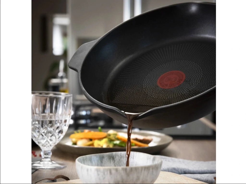 Chảo đúc chống dính Tefal Robusto 20cm E2490244/ 22cm E249034 / 24cm E2490444 / 26cm E2494044