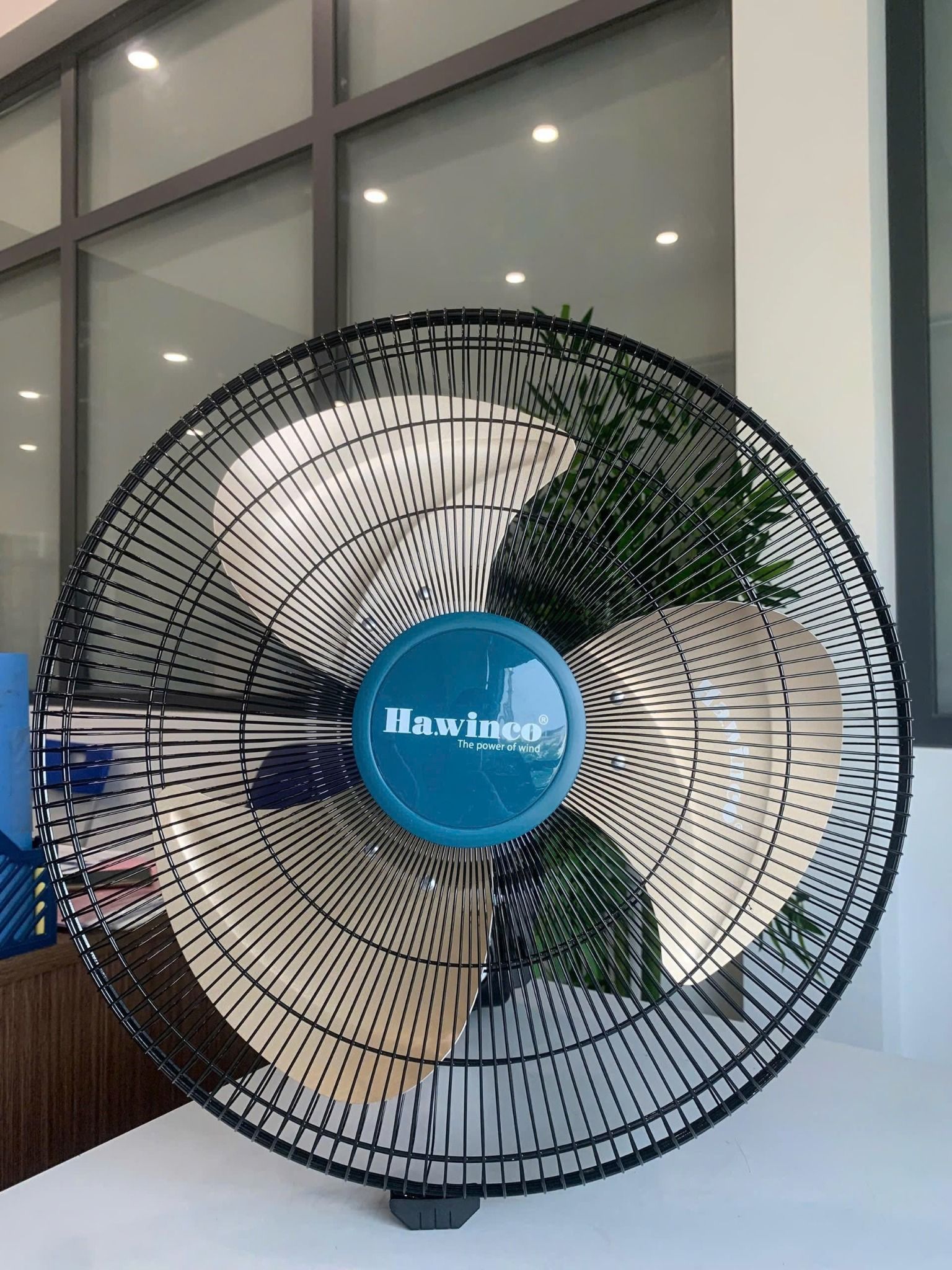 [Hỏa tốc] Quạt sàn Hawin20 HF20-45SM - 130w ( Trắng/ Đen)