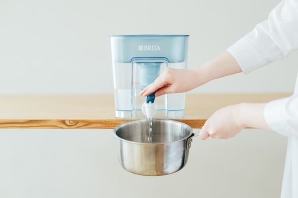 Bình lọc nước BRITA Flow 8.2L (có sẵn 1 lõi lọc Maxtra Pro 150L)