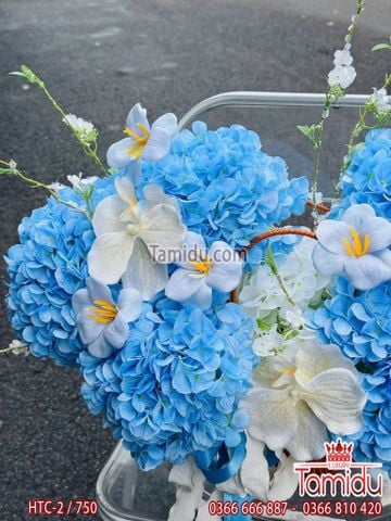 Giỏ hoa cẩm tú cầu lụa xanh