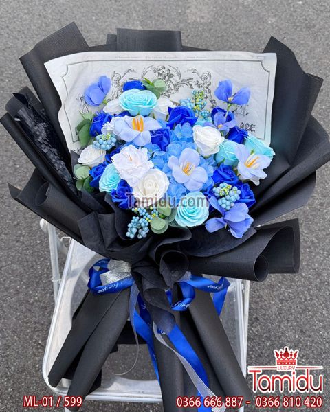 Bó Hoa Sáp Mix Màu tone xanh coban huyền bí