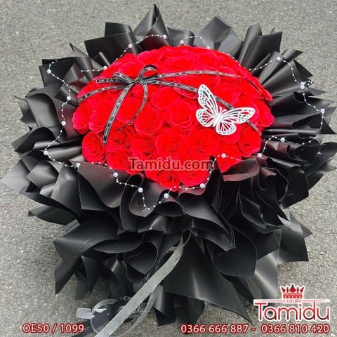 Bó Hoa Hồng Sáp Ecuador Tròn 50 Bông Gói Kiểu Công Chúa