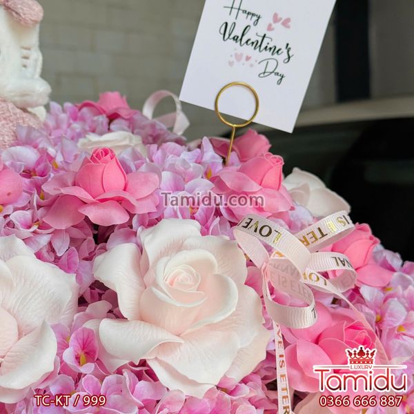 Hello Kitty x Hoa Tú Cầu Lụa x Hoa Hồng Sáp