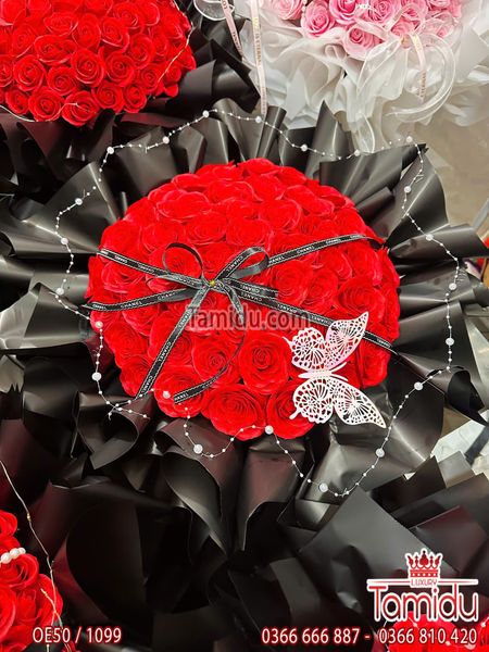 Bó Hoa Hồng Sáp Ecuador Tròn 50 Bông Gói Kiểu Công Chúa