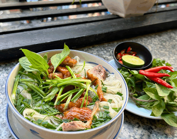 Ngư Restaurant - 32 Gia Ngư