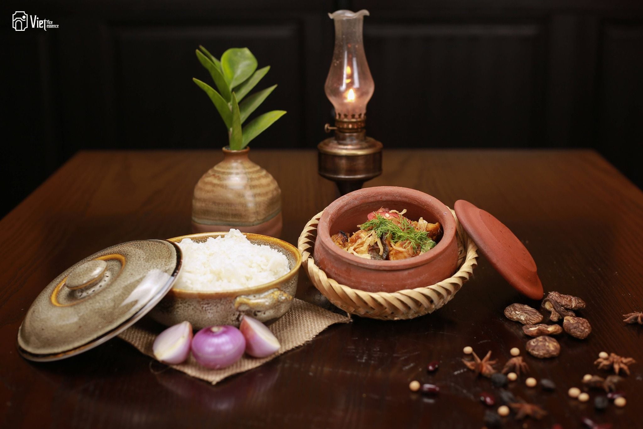 Viet Rice Essence - 93 Phùng Hưng