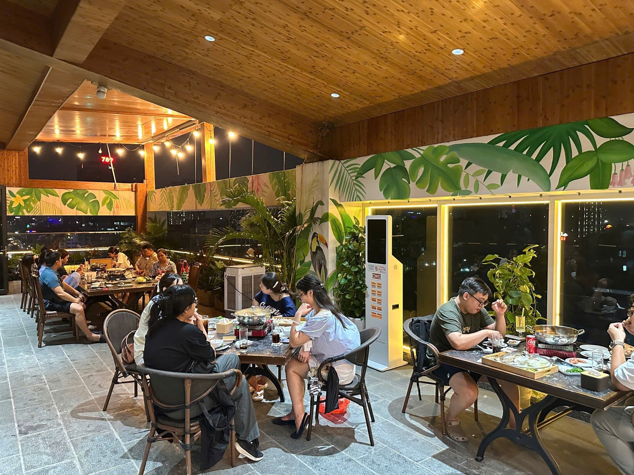 Nấm Kitchen - 98 Hoàng Quốc Việt