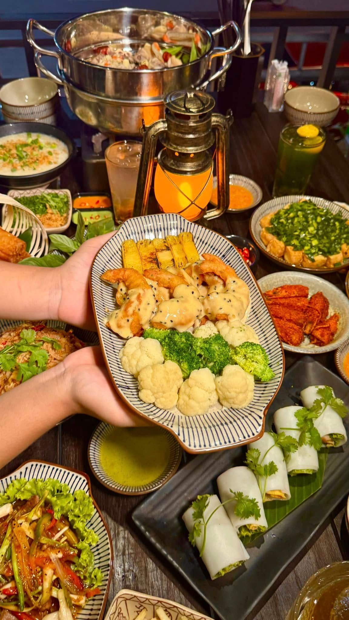 Cậu Cả - 8 Nguyễn Trung Tín