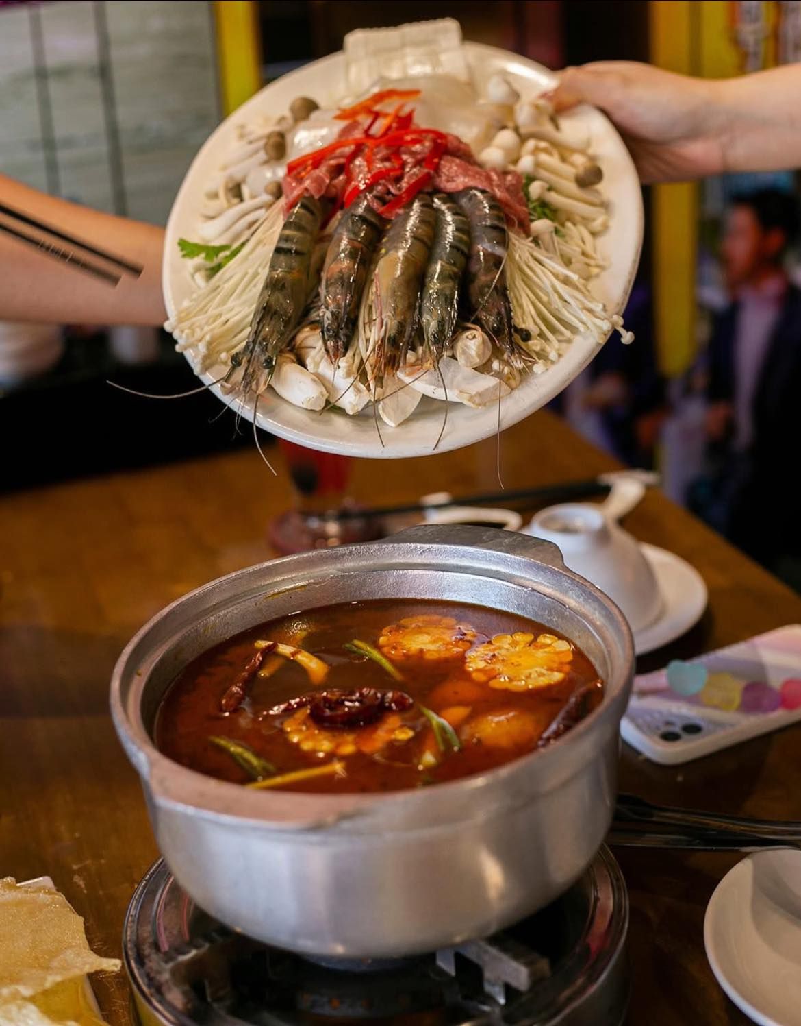 Vạn Hỷ - 219 Thống Nhất