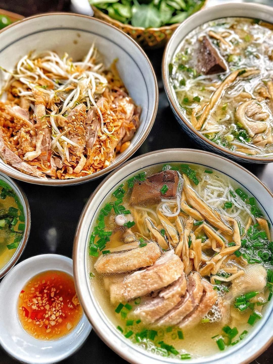 Khoa Ngan Xưa Và Nay - 15 Ngõ 15 Duy Tân