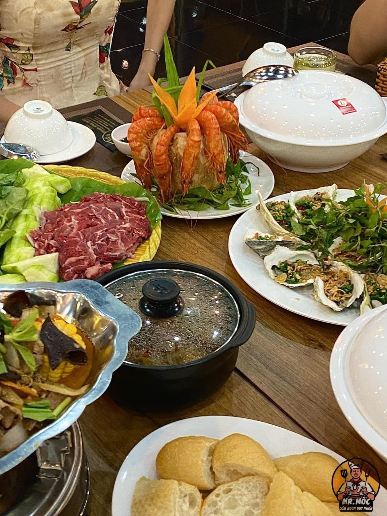 Nhà Hàng Cơm Ngon - 57 Nguyễn Thị Định
