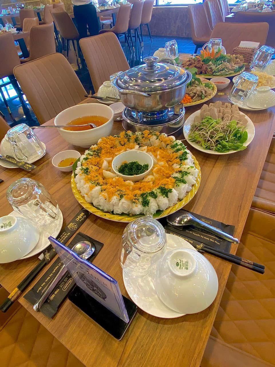Nhà Hàng Cơm Ngon - 57 Nguyễn Thị Định