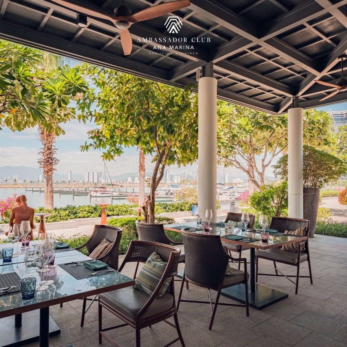 All Seasons - Du thuyền Ana Marina