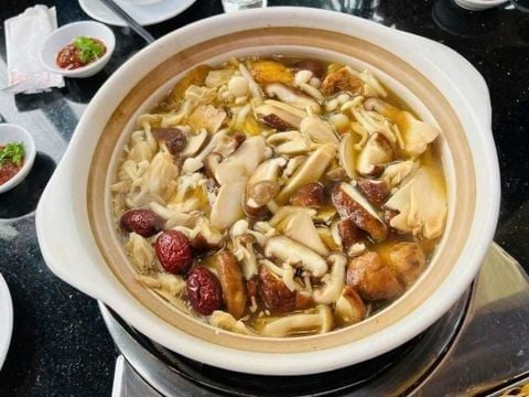 Lẩu Nấm Gia Khánh - C01 L39 Lê Quang Đạo