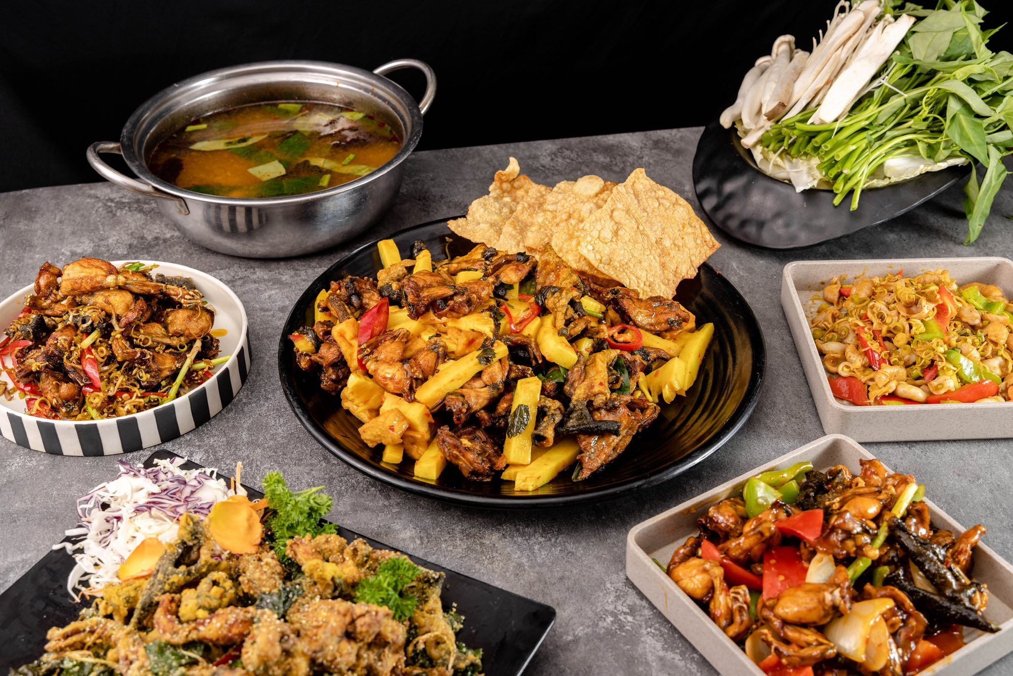 King Sushi & Lẩu - BT11 - Ngõ 8 Nguyễn Văn Lộc