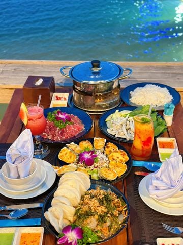Hải Sản Làng Tôm - Nguyễn Cơ Thạch