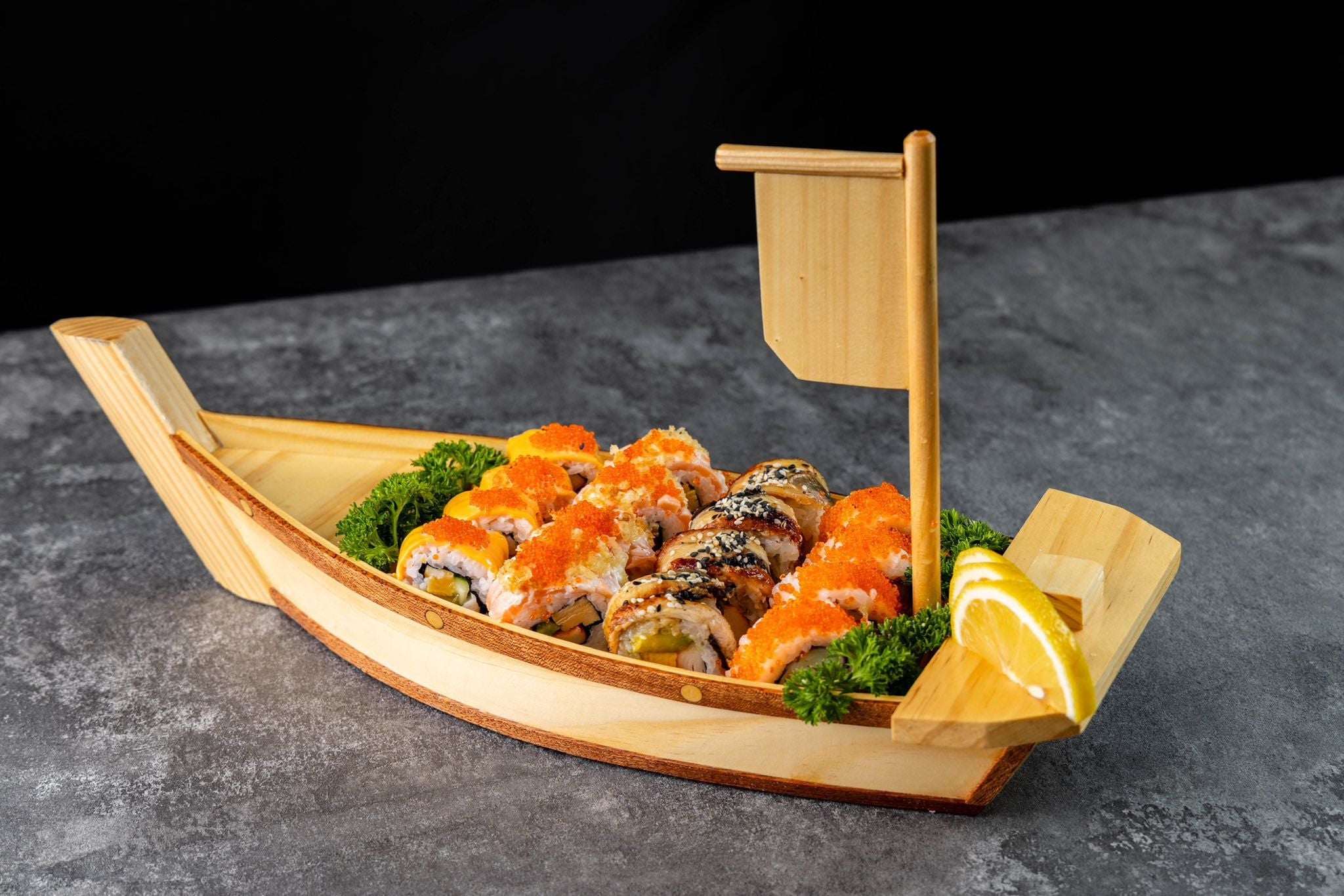 King Sushi & Lẩu - BT11 - Ngõ 8 Nguyễn Văn Lộc