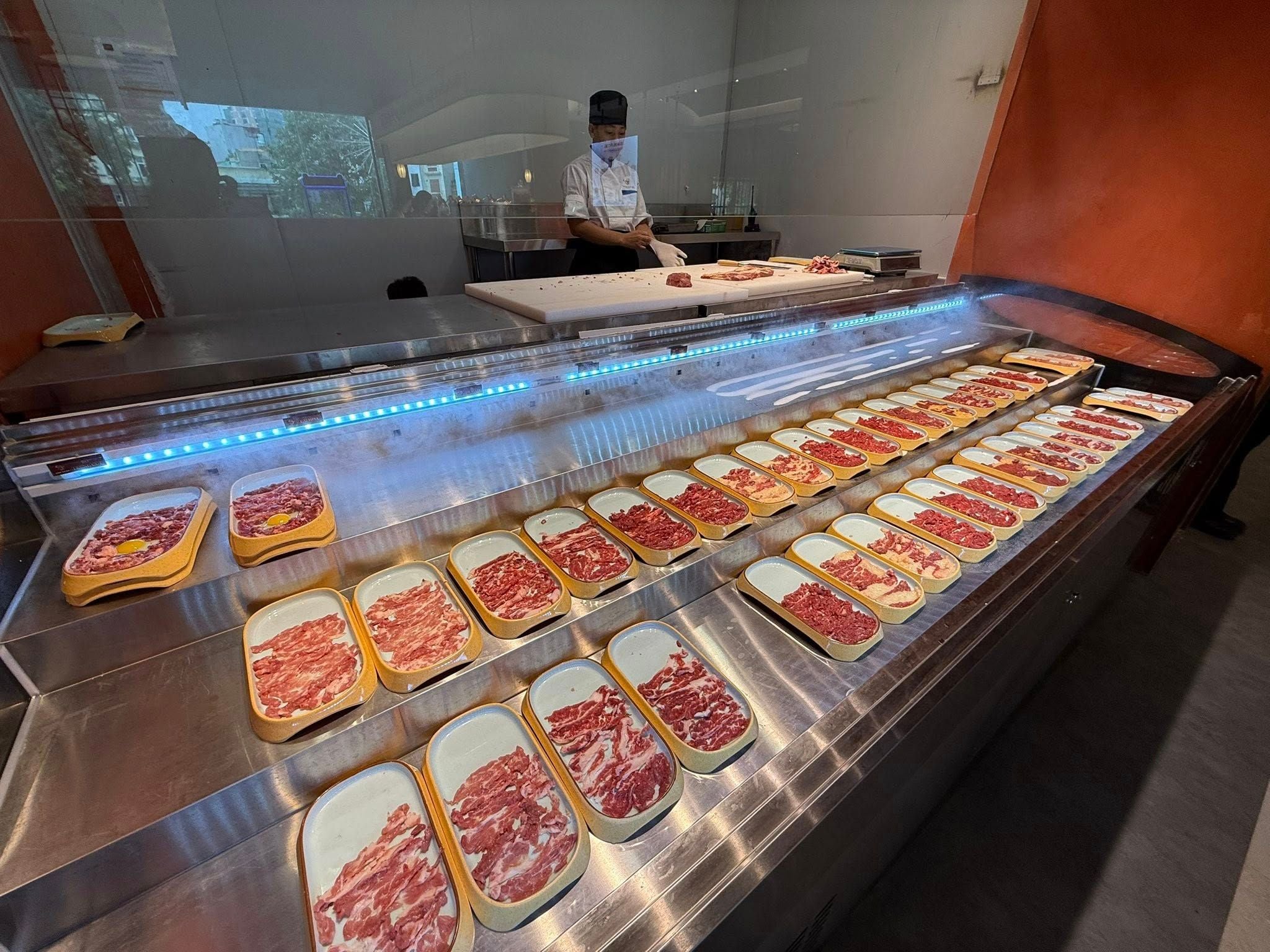 Shacha Niú - 26 Lương Định Của