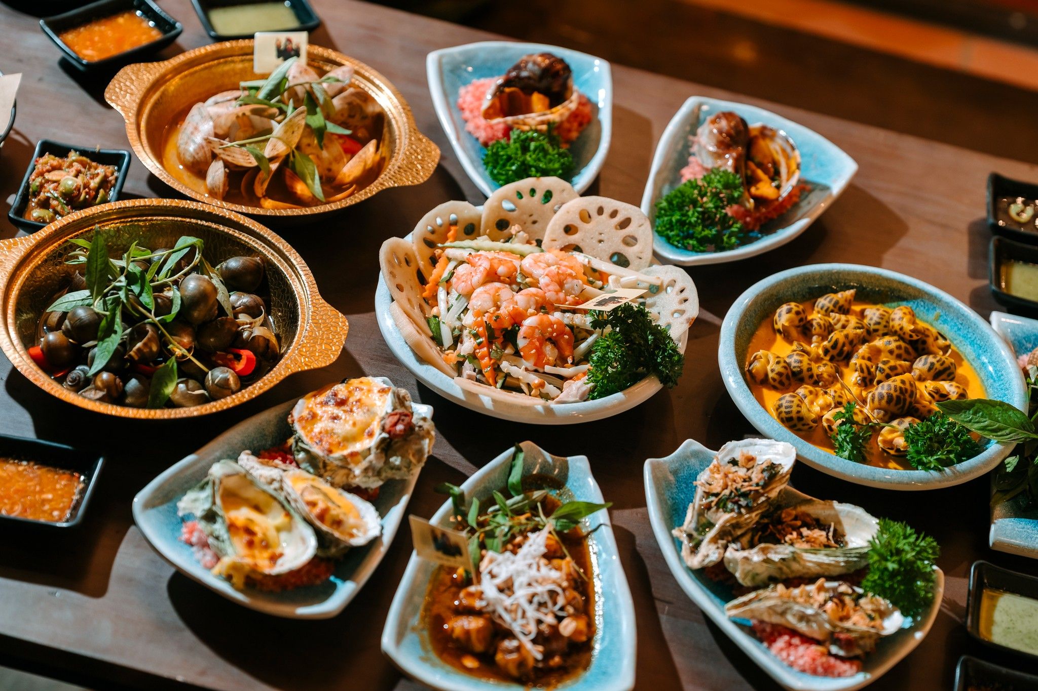 Ốc 2 Tay - 76 Ngọc Khánh