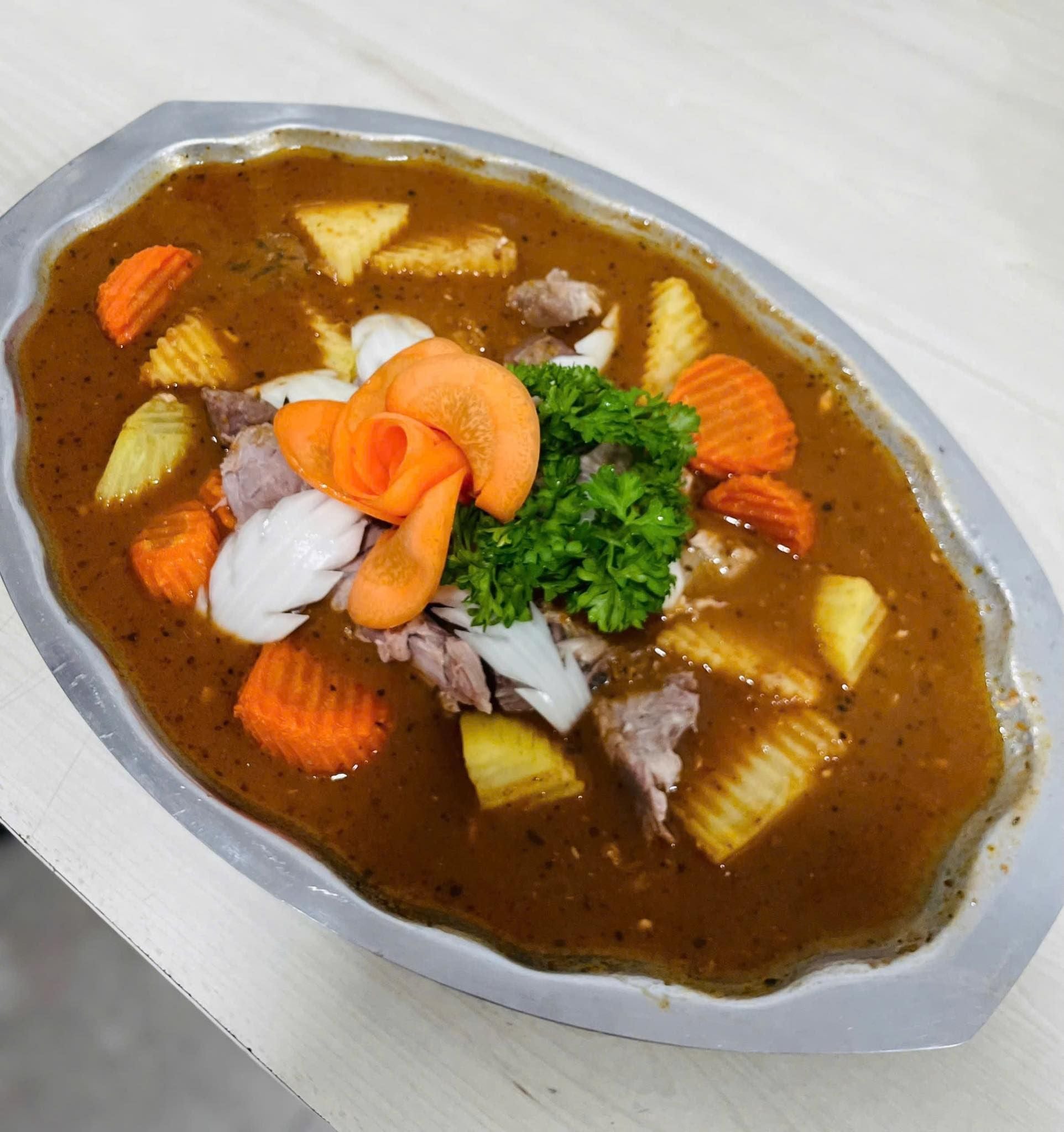 Lục Bảo - 3A Trần Phú