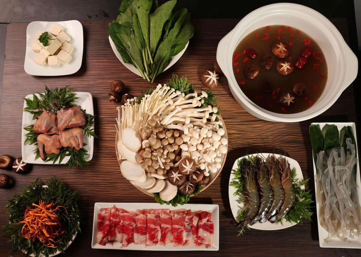 Nướng & Lẩu Gia Khánh - C01 L39 Lê Quang Đạo