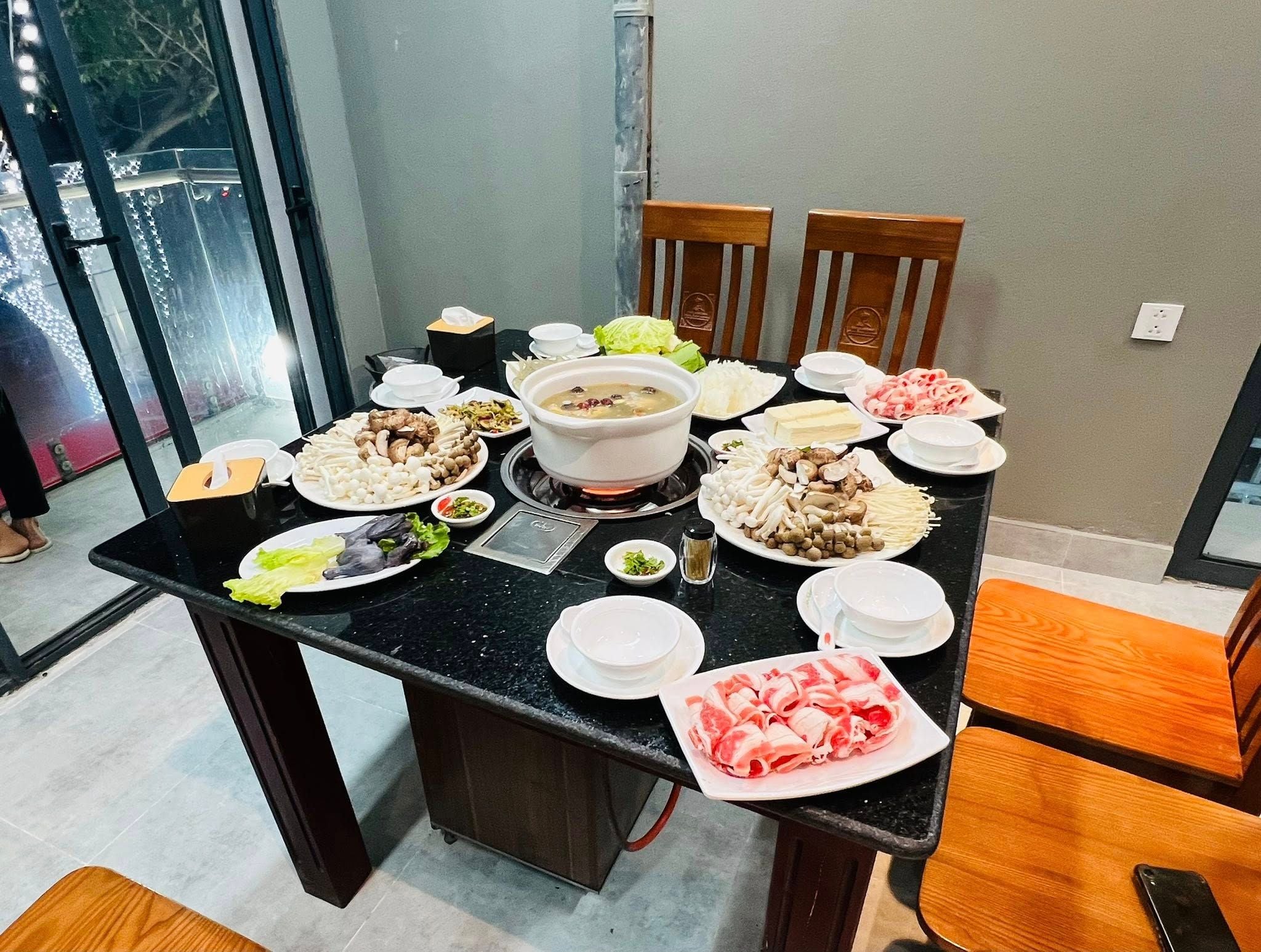 Nướng & Lẩu Gia Khánh - C01 L39 Lê Quang Đạo