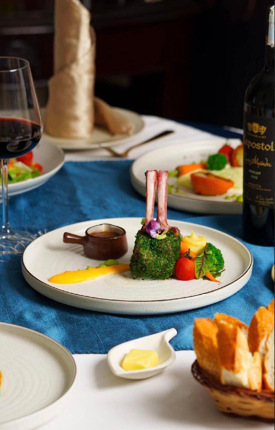 Au Délice French Restaurant - 27 Lê Văn Hưu