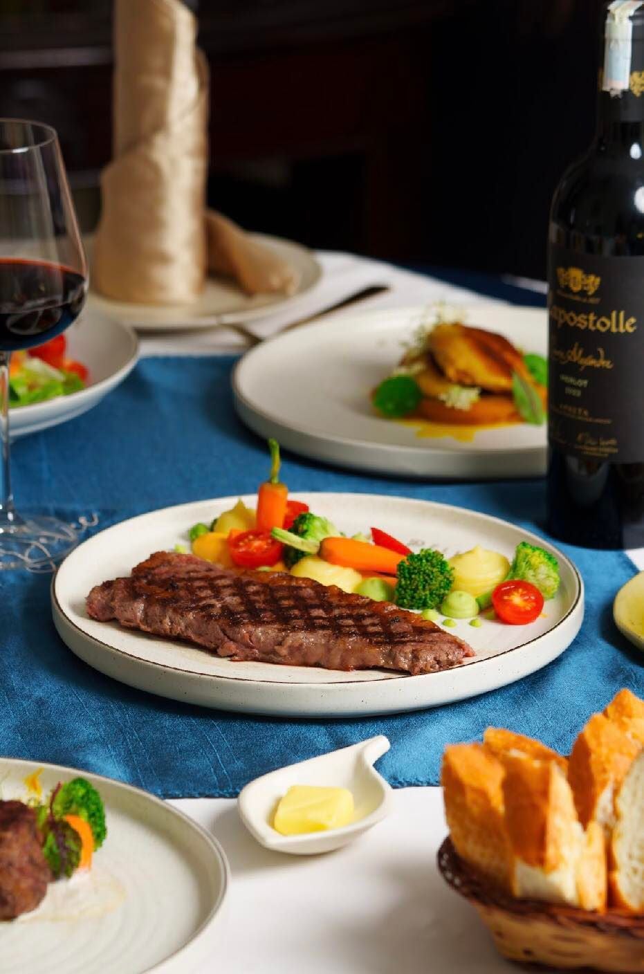Au Délice French Restaurant - 27 Lê Văn Hưu