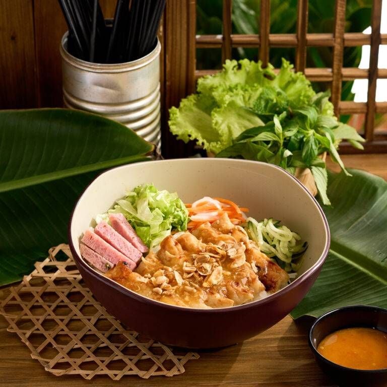 Nem Nướng D'ran - Since 1968 - 251 Ngô Quyền
