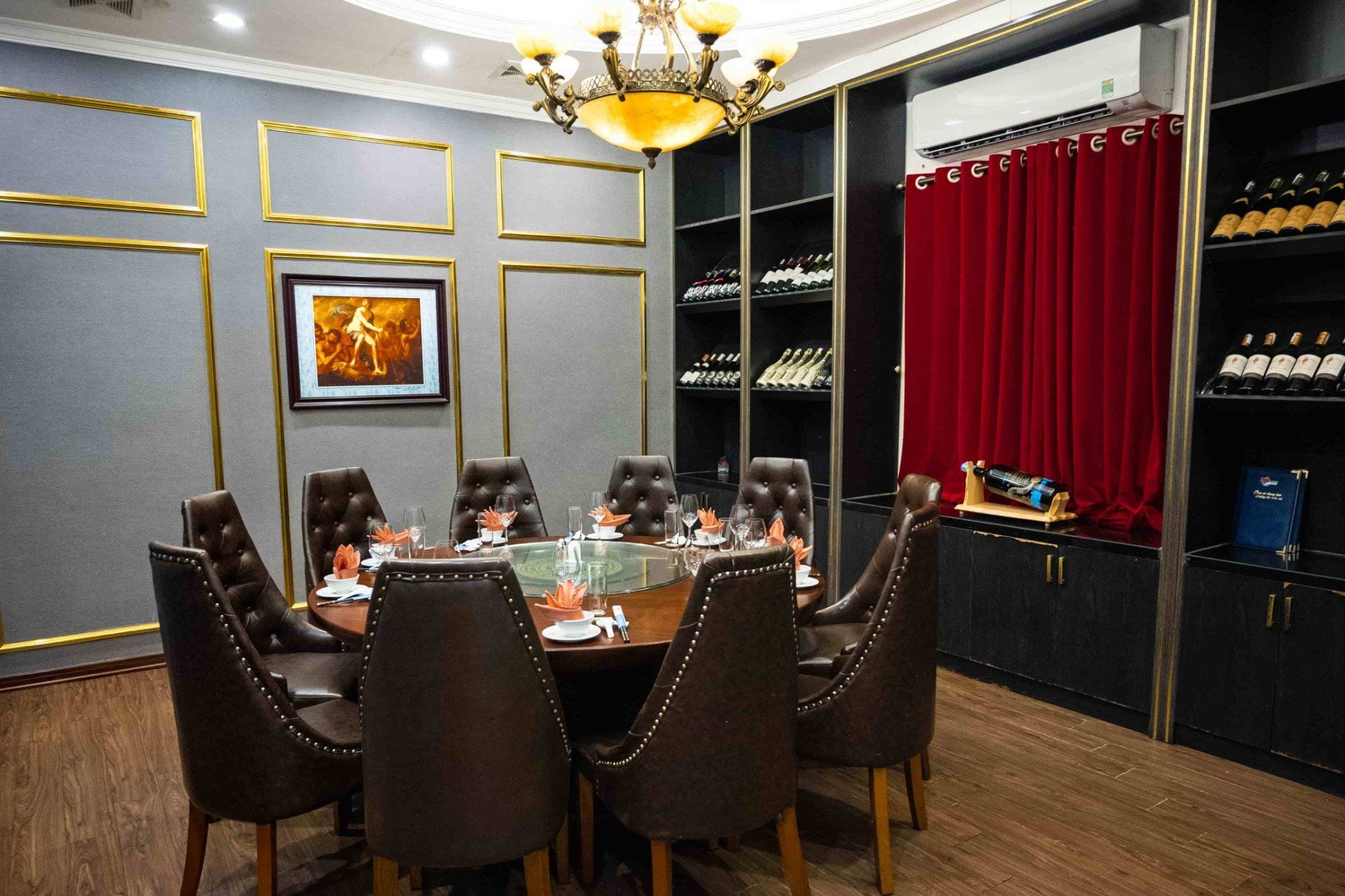 Thế Giới Hải Sản - 75A Trần Hưng Đạo