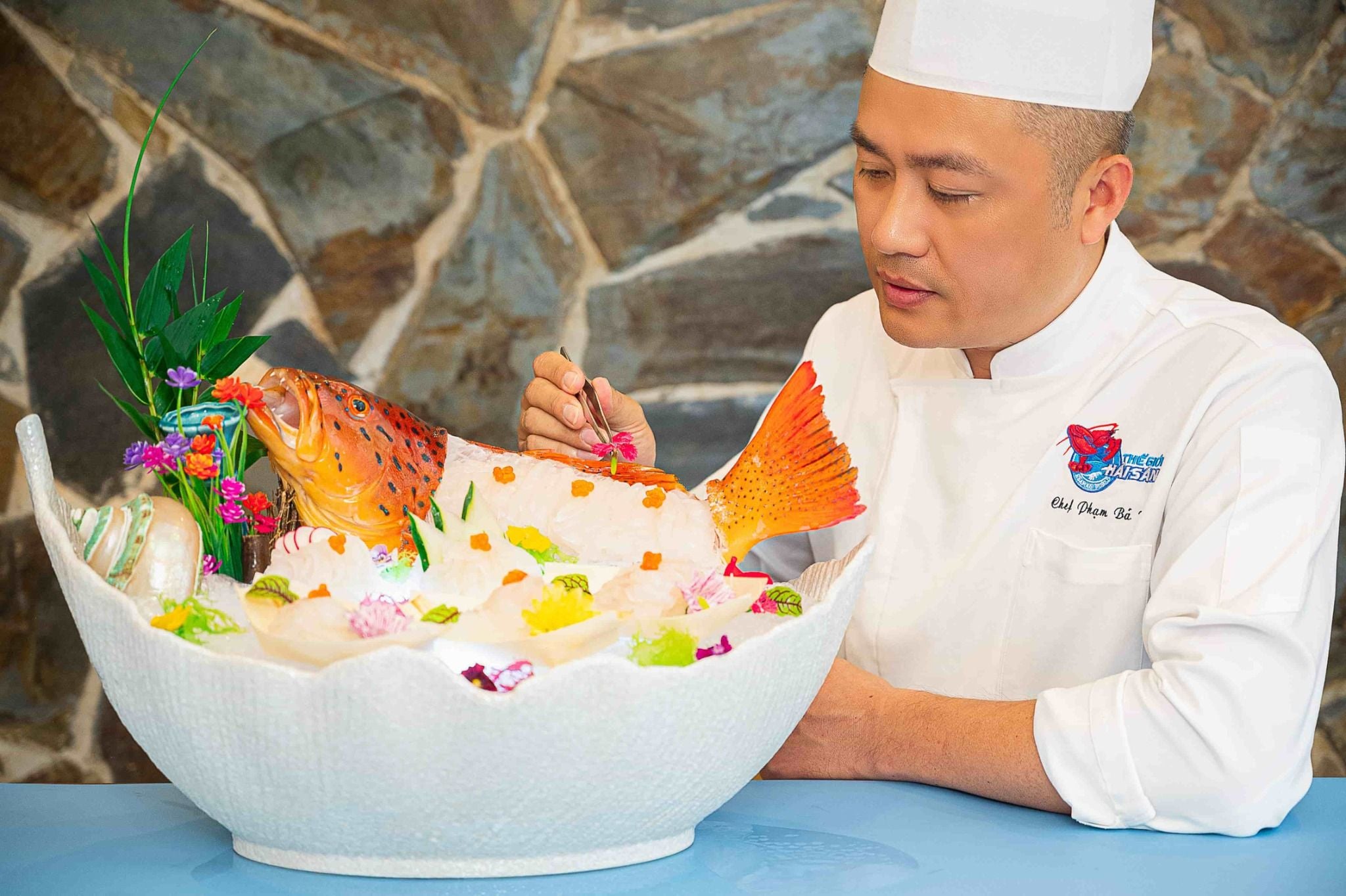 Thế Giới Hải Sản - 60 Vũ Trọng Khánh