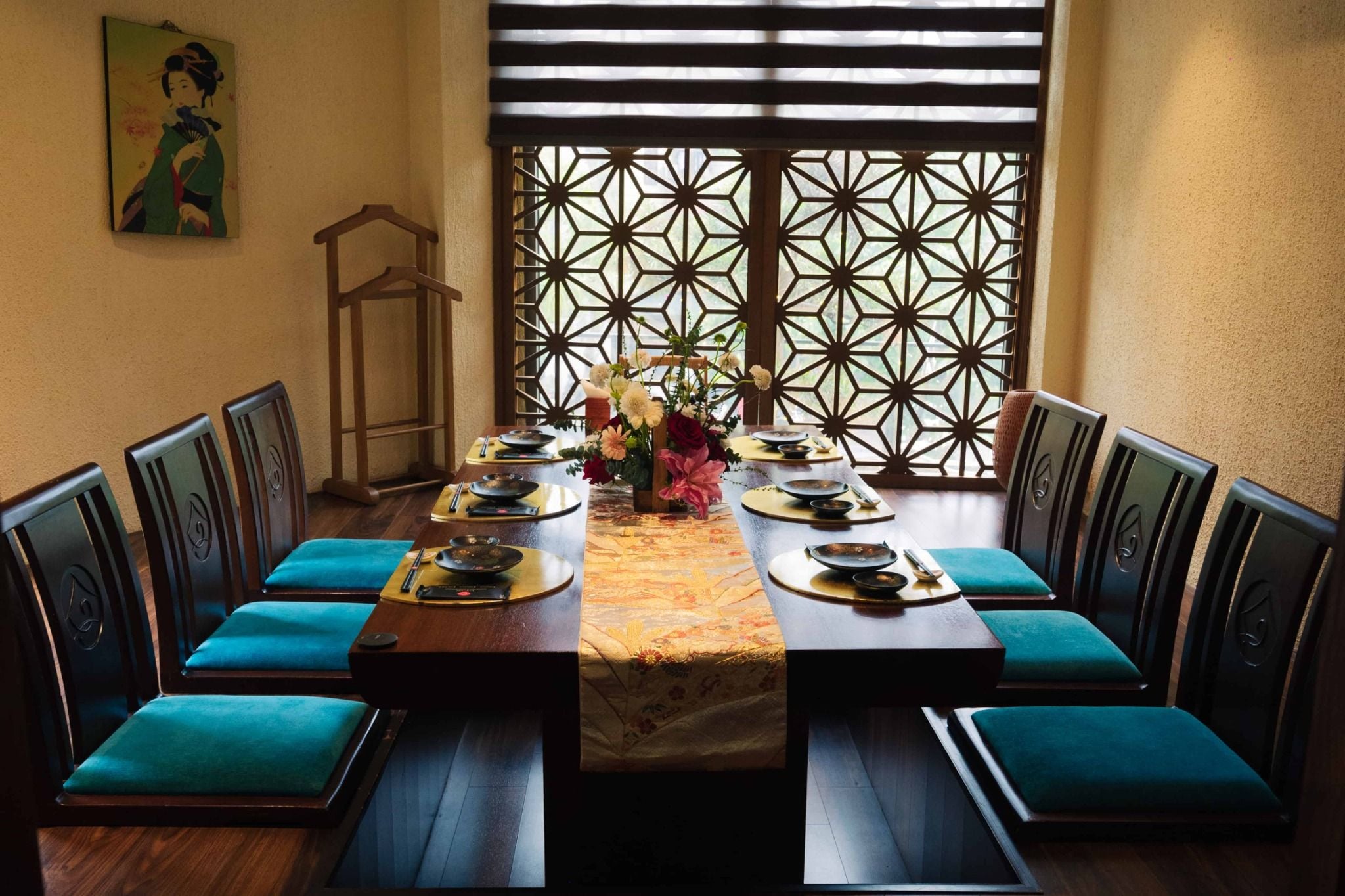 Hatoyama - 8 Vạn Phúc