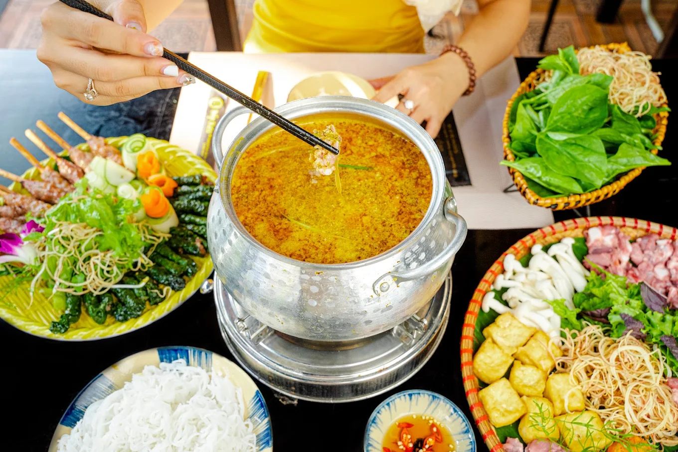 Bếp Xưa - 27 Nguyễn Chí Thanh