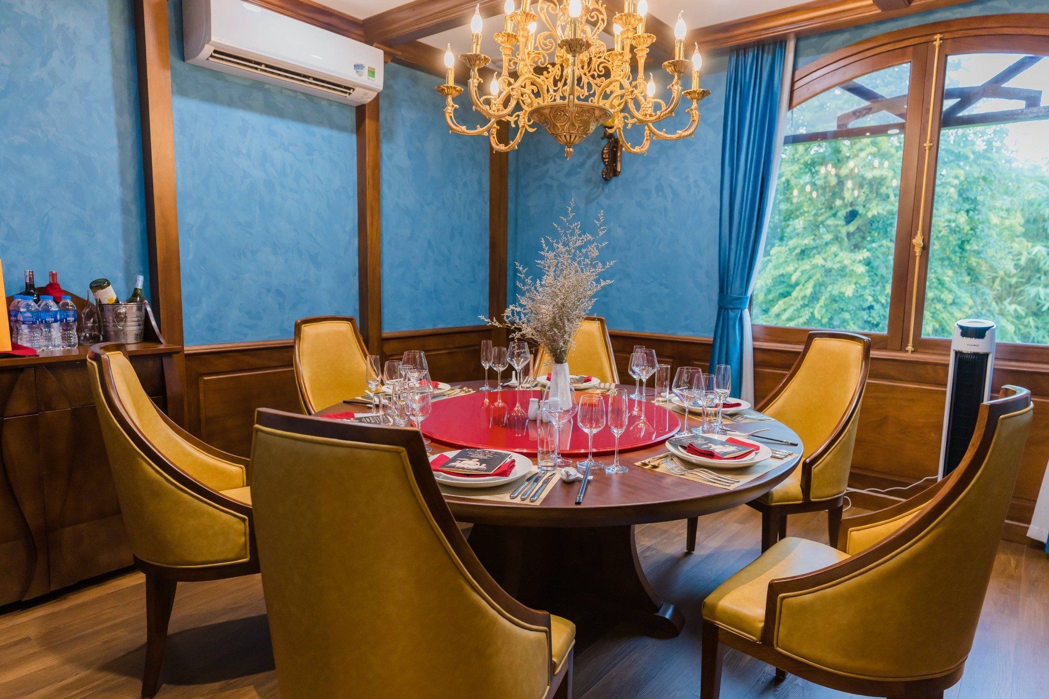 Thế Giới Hải Sản - 36 Điện Biên Phủ