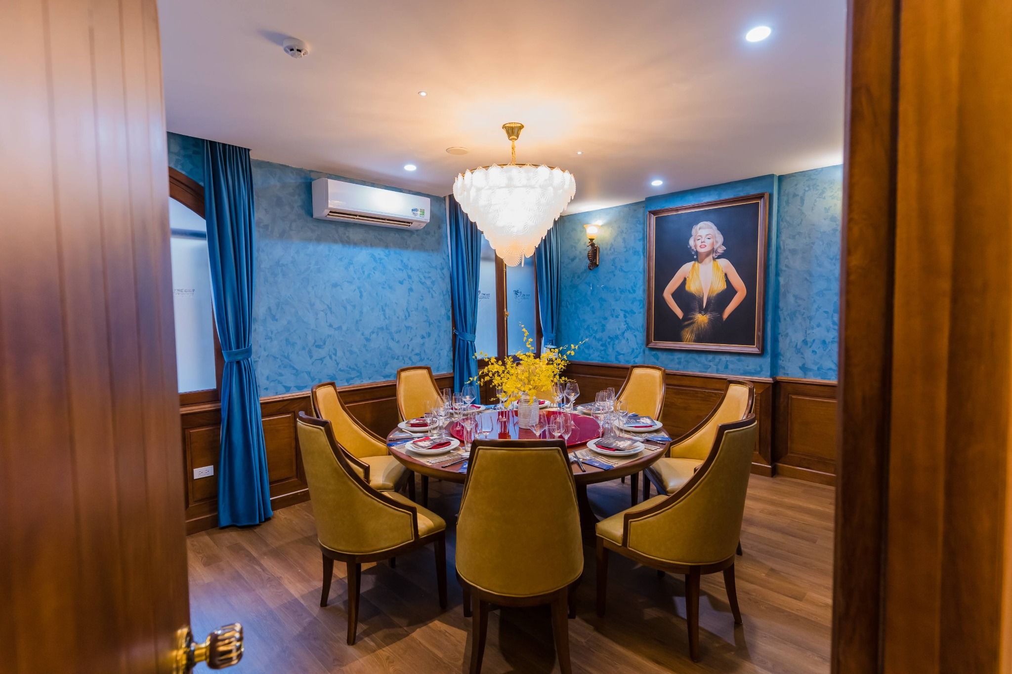 Thế Giới Hải Sản - 36 Điện Biên Phủ