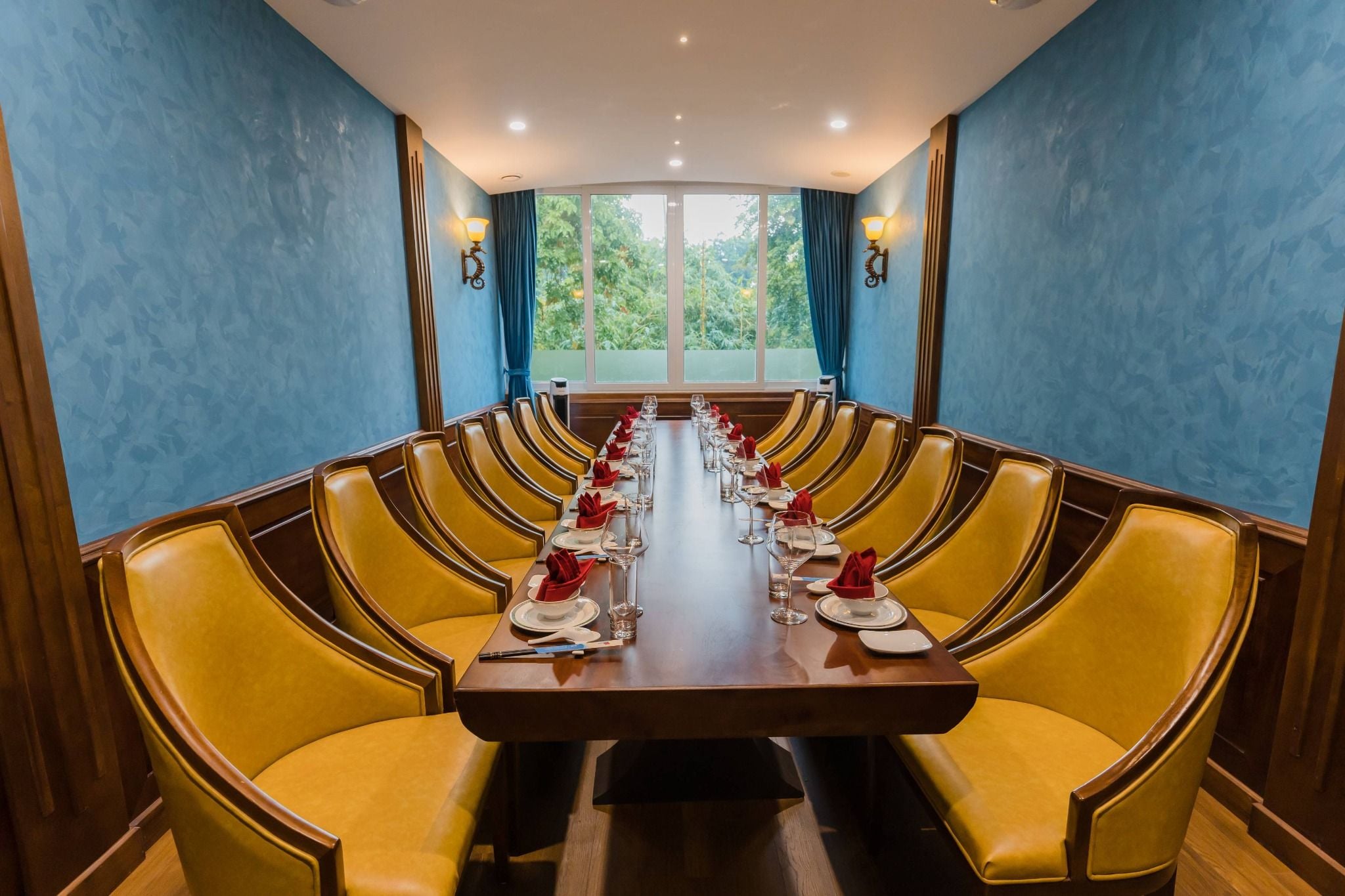 Thế Giới Hải Sản - 36 Điện Biên Phủ