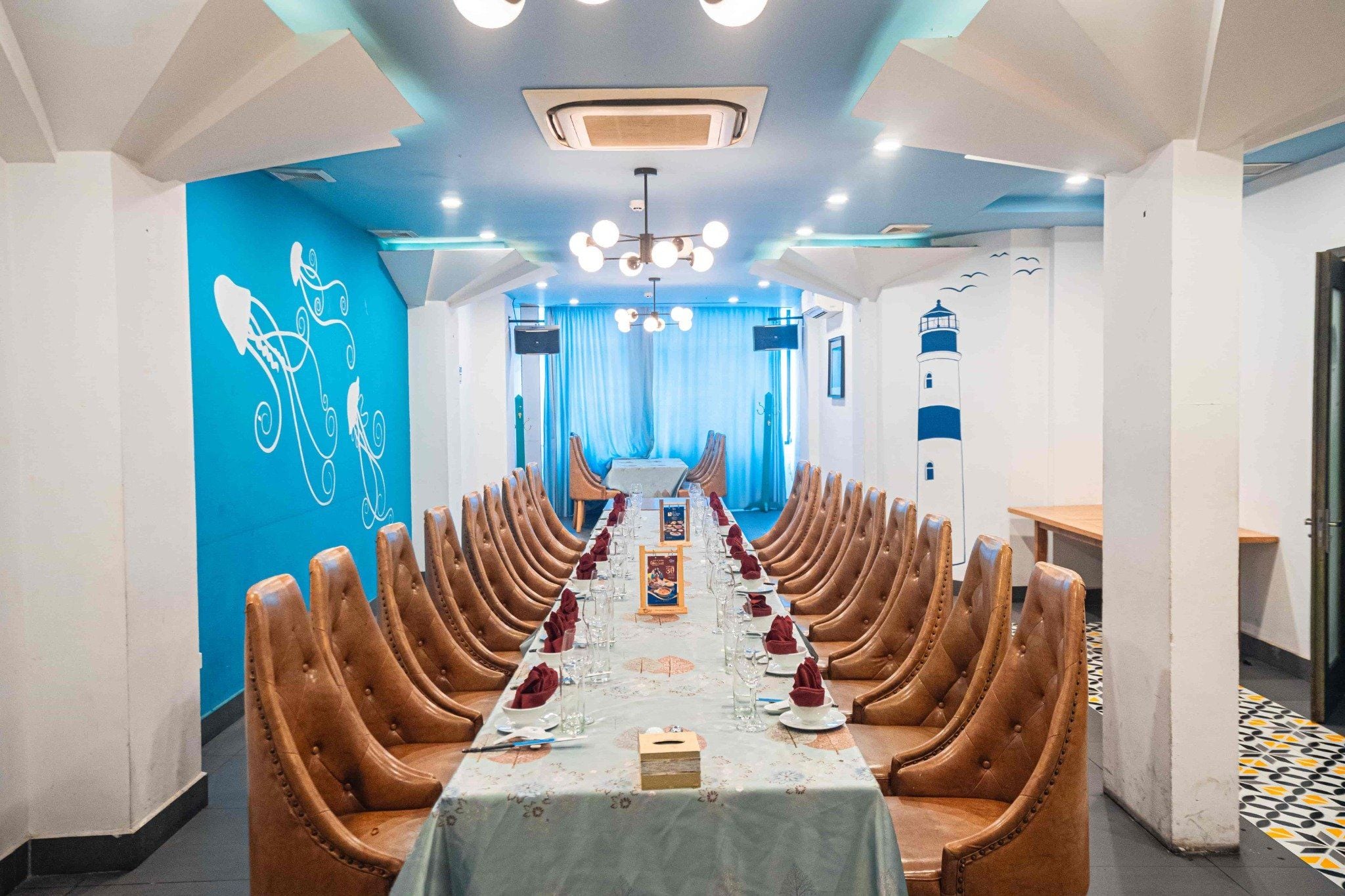 Thế Giới Hải Sản - 60 Vũ Trọng Khánh