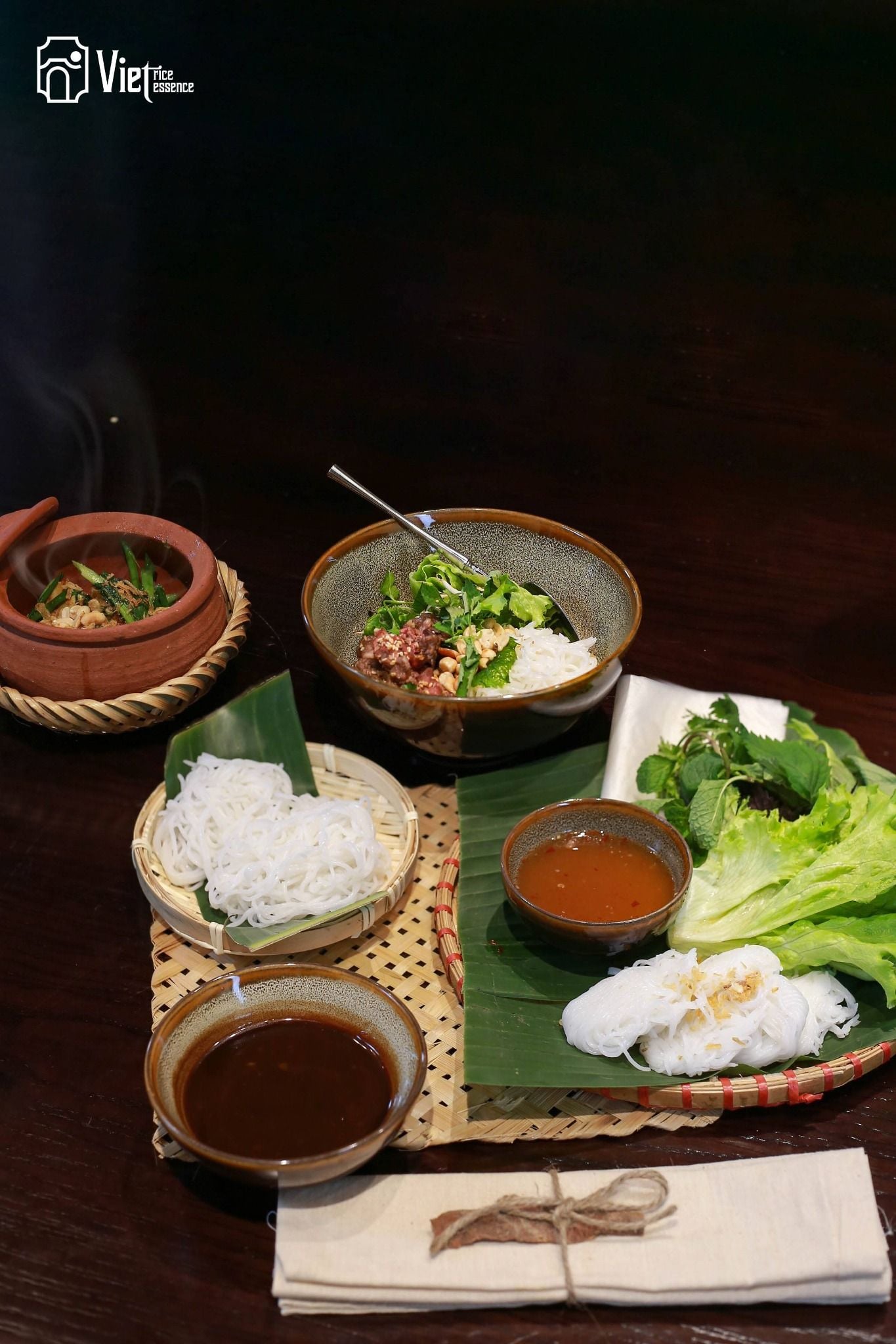 Viet Rice Essence - 93 Phùng Hưng